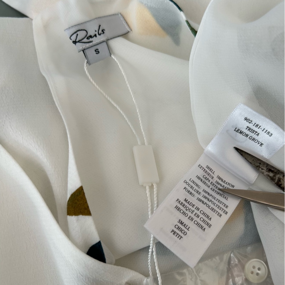 Rails NWT Trista Mini Dress Small NWT Lemon Grove Wrap Mini White Yellow Lemons - Picture 6 of 9